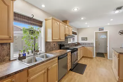 8535 Dover Street, Houston, TX 77061 - Photo 13