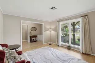 8535 Dover St, Houston, TX 77061 - Photo 9