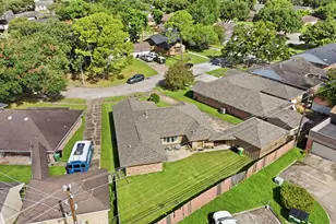 8535 Dover St, Houston, TX 77061 - Photo 29