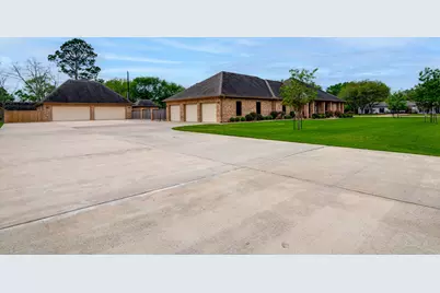 13227 Lynn Lane, Santa Fe, TX 77510 - Photo 5
