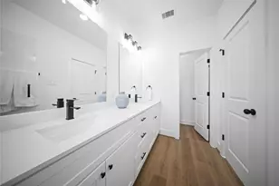 6540 Goldspier St, Houston, TX 77091 - Photo 17