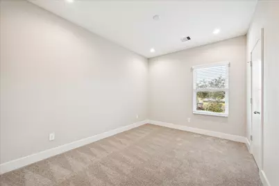 8662 Easthaven Boulevard, Houston, TX 77075 - Photo 9