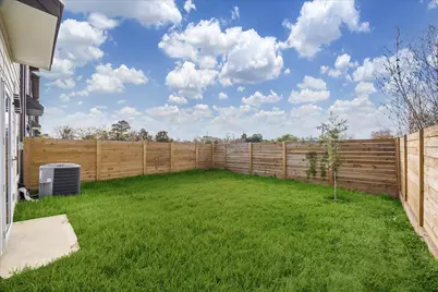 8662 Easthaven Boulevard, Houston, TX 77075 - Photo 17