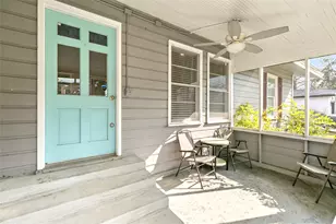 223 Jasmine St, Lake Jackson, TX 77566 - Photo 3