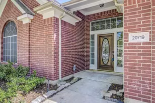 20719 Medallion Pointe Dr, Katy, TX 77450 - Photo 3