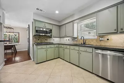 8106 Twining Oaks Lane, Spring, TX 77379 - Photo 17