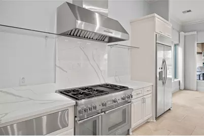 11614 Montmarte Boulevard, Houston, TX 77082 - Photo 13