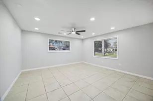 1703 Raintree St, Baytown, TX 77520 - Photo 3
