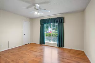 5521 Lanis St, Dickinson, TX 77539 - Photo 13