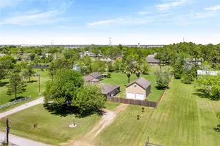 5521 Lanis St, Dickinson, TX 77539 - Photo 49