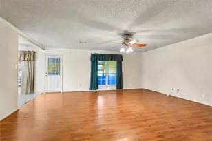 5521 Lanis St, Dickinson, TX 77539 - Photo 7