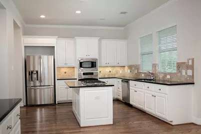 190 W Breezy Way, The Woodlands, TX 77380 - Photo 19