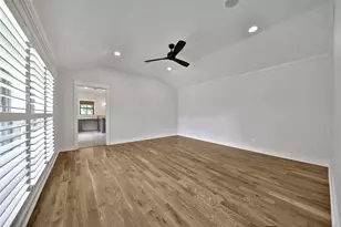 511 S Pecan St, Tomball, TX 77375 - Photo 23