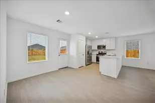 2312 Millard Creek Dr, League City, TX 77573 - Photo 7