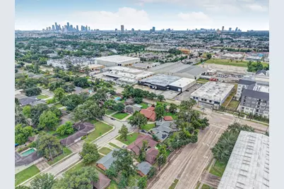 1111 Clovis Road, Houston, TX 77008 - Photo 29