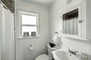 1111 Clovis Rd, Houston, TX 77008 - Photo 17