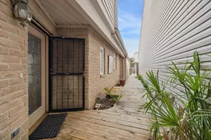 1829 Bering Dr, Houston, TX 77057 - Photo 3
