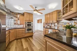 1829 Bering Dr, Houston, TX 77057 - Photo 1