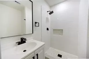 4830 Teton St, Houston, TX 77033 - Photo 39