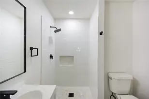 4830 Teton St, Houston, TX 77033 - Photo 37