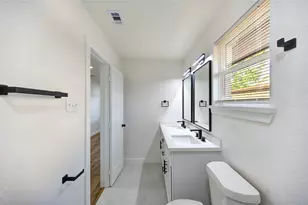 4830 Teton St, Houston, TX 77033 - Photo 21