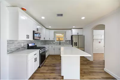 4830 Teton Street, Houston, TX 77033 - Photo 7