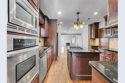 2141 Colquitt Street, Houston, TX 77098 - Photo 9