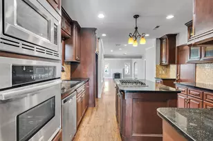 2141 Colquitt St, Houston, TX 77098 - Photo 9