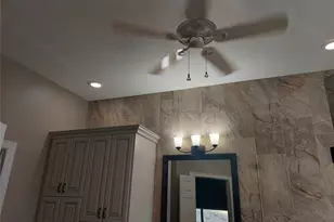 1601 N Lago Vista Ct, Pearland, TX 77581 - Photo 11