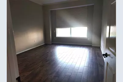 1601 N Lago Vista Court, Pearland, TX 77581 - Photo 3