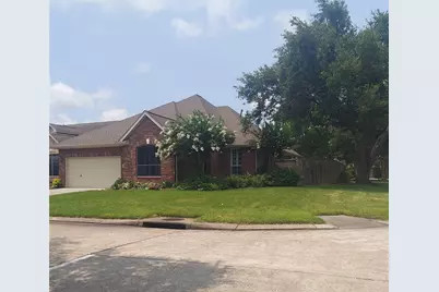 1601 N Lago Vista Court, Pearland, TX 77581 - Photo 1