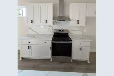 142B College Street, Fresno, TX 77545 - Photo 9