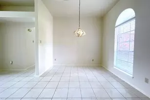 15514 Heritage Country Ct, Friendswood, TX 77546 - Photo 3