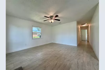 1412 N Avenue Q, Freeport, TX 77541 - Photo 5