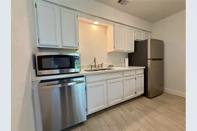 1412 N Avenue Q, Freeport, TX 77541 - Photo 13