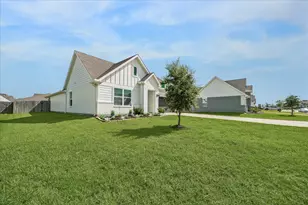 13911 Red River Dr, Baytown, TX 77523 - Photo 7