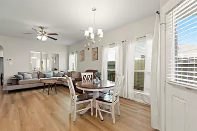 6444 Wenlock Drive, Houston, TX 77048 - Photo 9