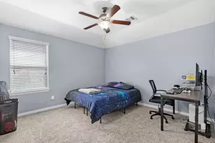 623 Orchid Hill Dr E, Conroe, TX 77301 - Photo 23