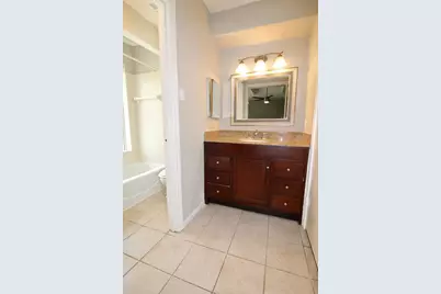 13511 Brook Hollow Drive, Sugar Land, TX 77498 - Photo 7