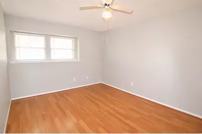 13511 Brook Hollow Drive, Sugar Land, TX 77498 - Photo 9