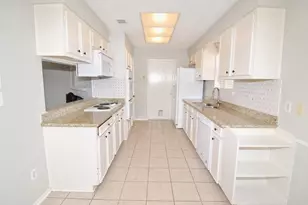 13511 Brook Hollow Dr, Sugar Land, TX 77498 - Photo 3
