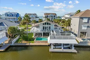 3423 Christmas Tree Point Rd, Galveston, TX 77554 - Photo 5