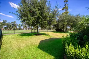 13926 Windwood Falls Ln, Humble, TX 77396 - Photo 33