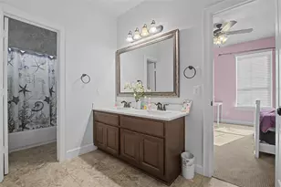 13926 Windwood Falls Ln, Humble, TX 77396 - Photo 31