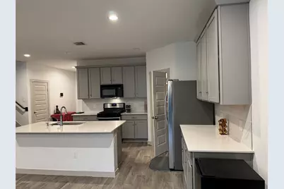 1011 Emerald Castle Drive, Rosharon, TX 77583 - Photo 5