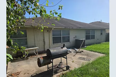 7826 Longshire Lane, Houston, TX 77040 - Photo 13