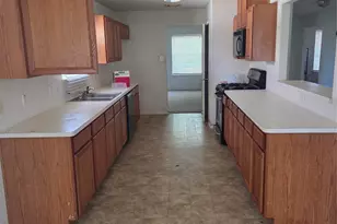 7826 Longshire Ln, Houston, TX 77040 - Photo 5