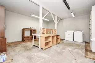 109 Amundsen St, Houston, TX 77009 - Photo 25