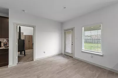 826 Green Clover Lane, Rosharon, TX 77583 - Photo 9