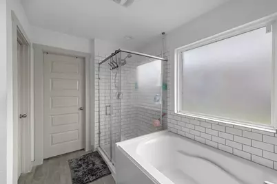 826 Green Clover Lane, Rosharon, TX 77583 - Photo 15